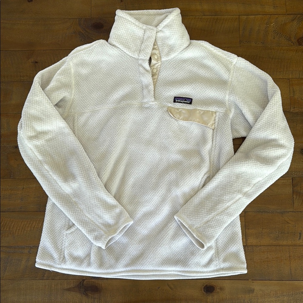 Patagonia Cream Quarter-Zip Fleece